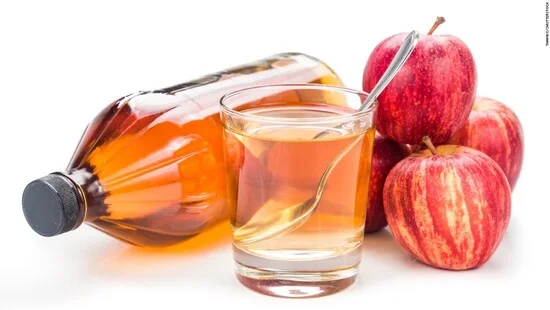 Apple cider vinegar with fresh apples